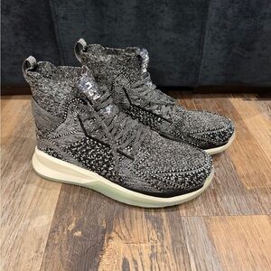 APL Concept X Load n Launch Carbon 10 Black and Gray Athletic Shoes